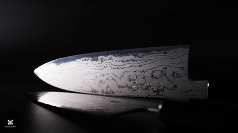 Understanding Blade Angles: Western vs. Japanese Knives