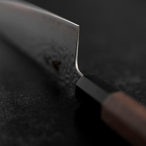 Gyuto AUS-10 Tsuchime Damas Manche en Noyer 210mm