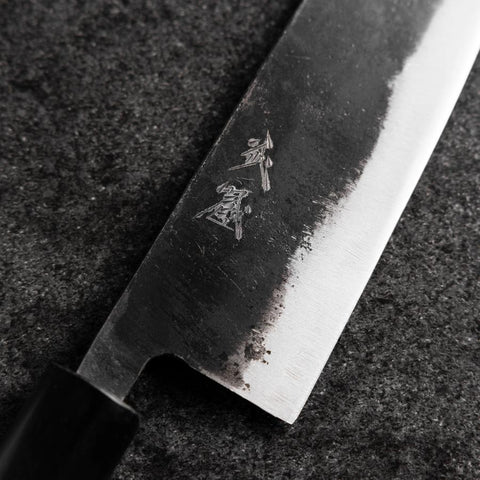 Santoku White Steel #2 Kurouchi Runder Büffelhorn und Magnolienholz Griff 165mm